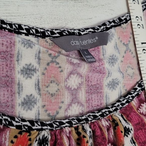 Daisy Fuentes | Pattern Print Blouse |Size: L - Picture 4 of 6